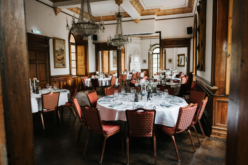 Burg Bergerhausen Kerpen Hochzeitslocation