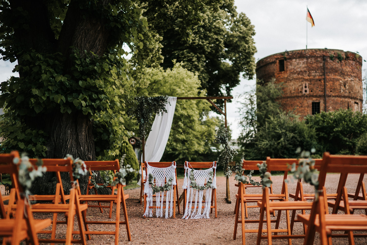 Burg Bergerhausen Kerpen DIY Hochzeit