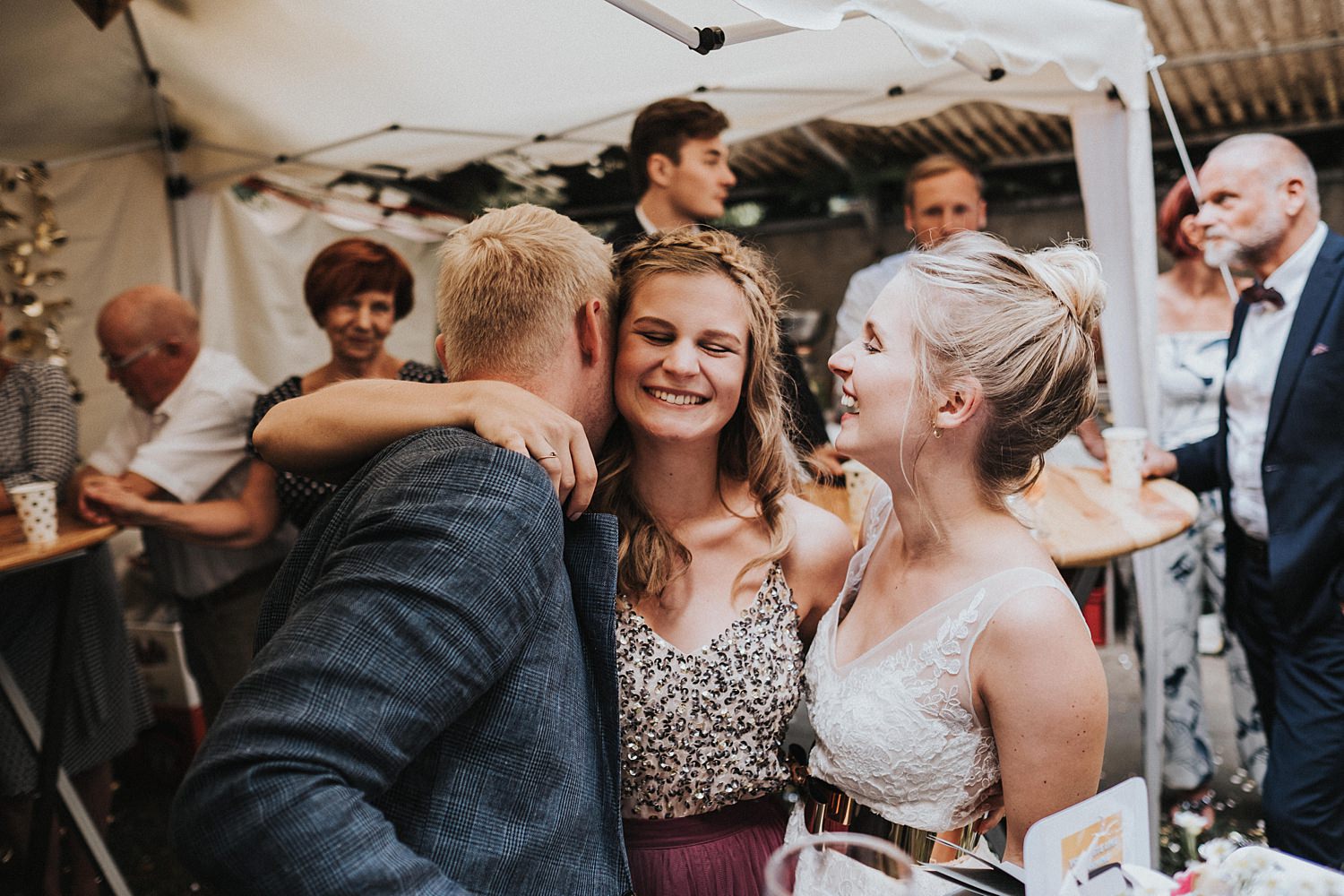Hochzeitsfotograf Bonn Altes Rathaus Gartenhochzeit
