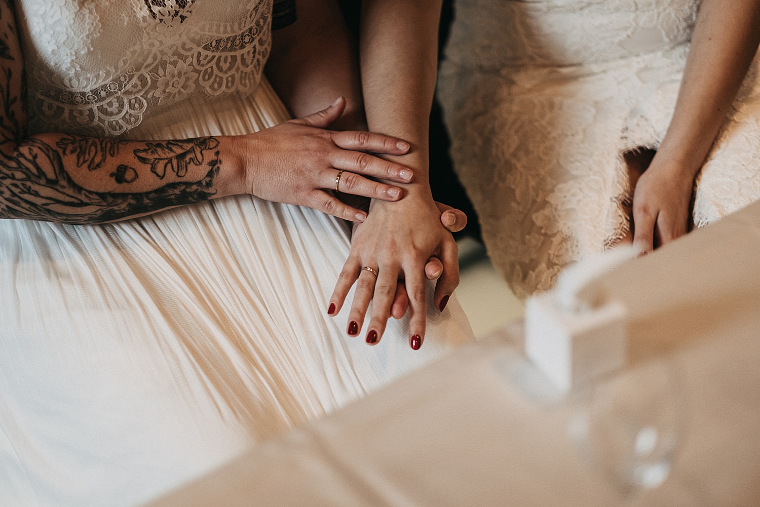 Lokschuppen Bottrop Hochzeitsfotograf nrw lesbisches Paar