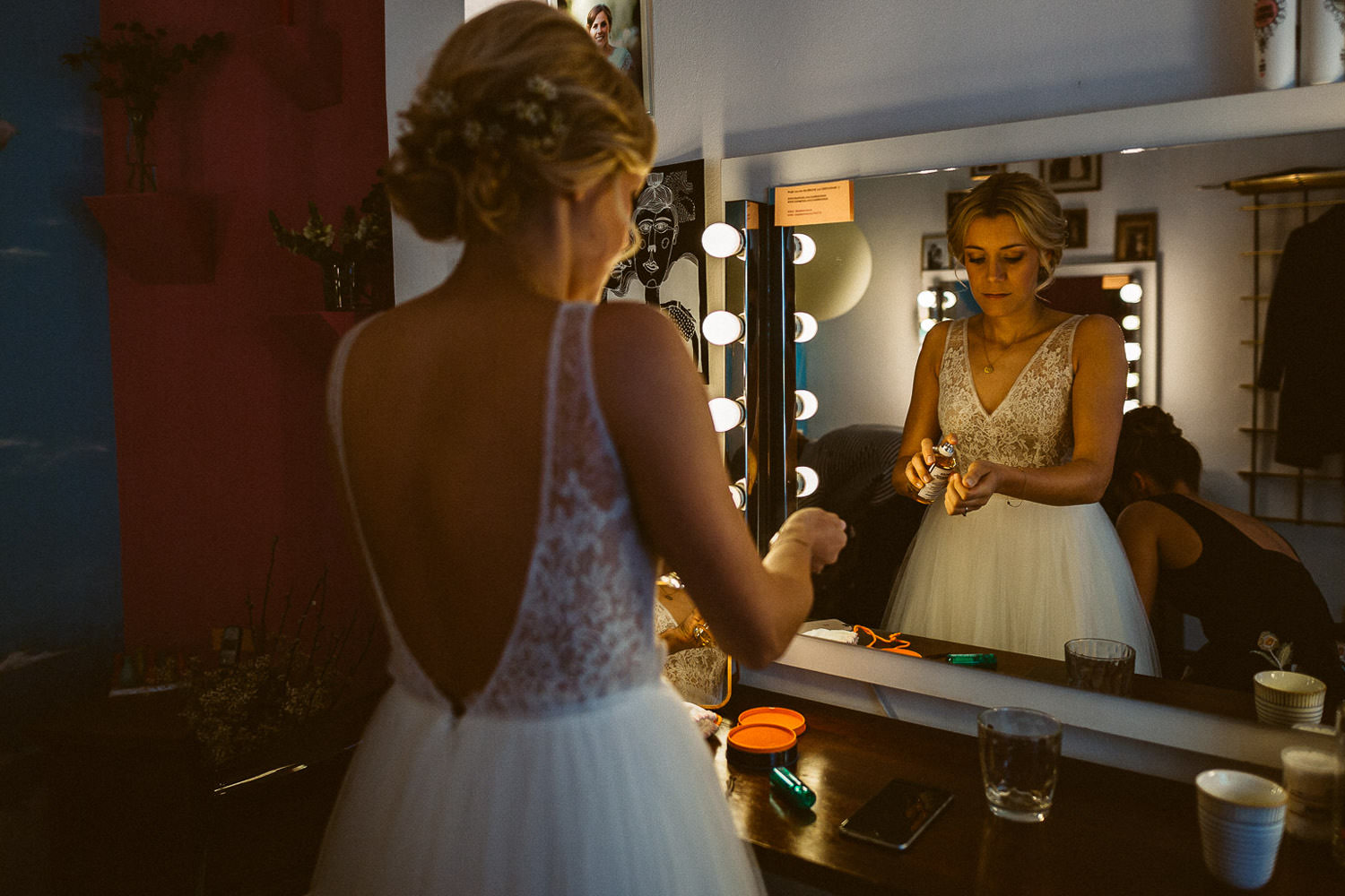 Als Hochzeitsfotograf Köln auf einer Hochzeit in der Studio Lichtstraße