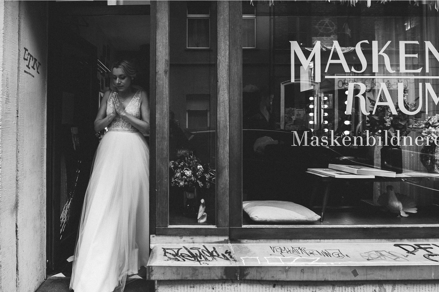 Als Hochzeitsfotograf Köln auf einer Hochzeit in der Studio Lichtstraße