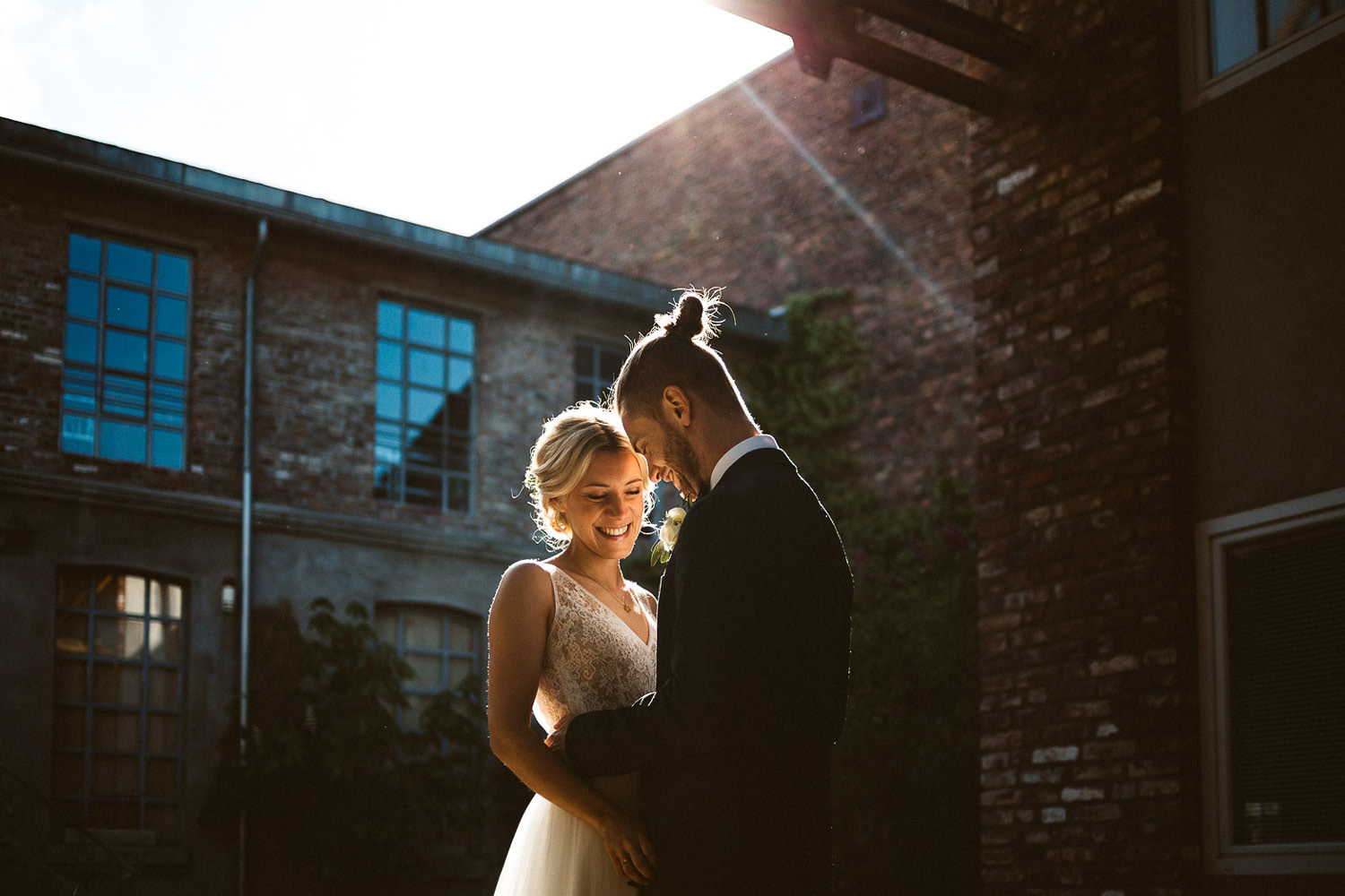 Als Hochzeitsfotograf Köln auf einer Hochzeit in der Studio Lichtstraße
